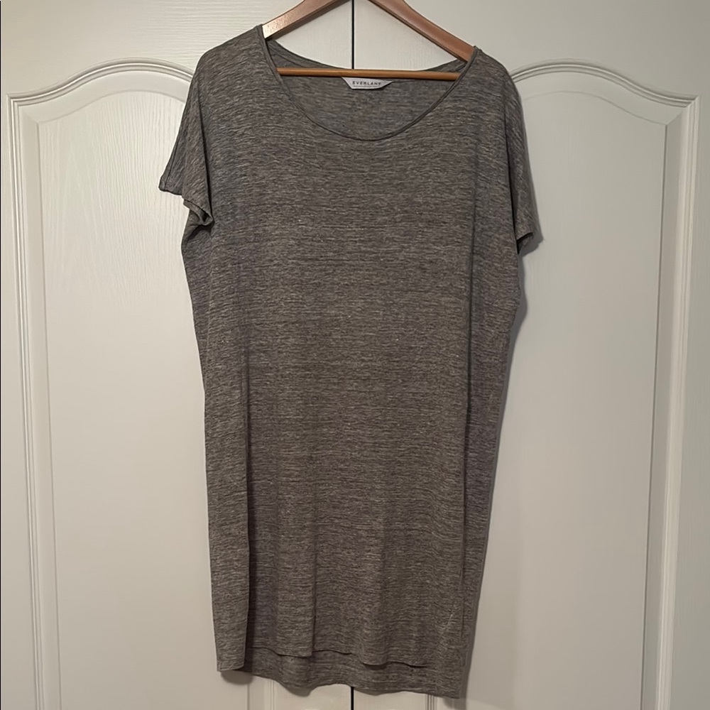 Everlane Light Grey Short Sleeve Dress Tee